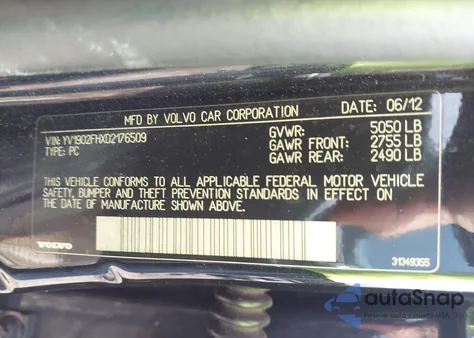 2013 Volvo S60 T6/T6 Platinum/T6 Premier Plus/T6 R-Design/T6 R-Design Platinum z USA, uszkodzony, nr VIN YV1902FHXD2176509
